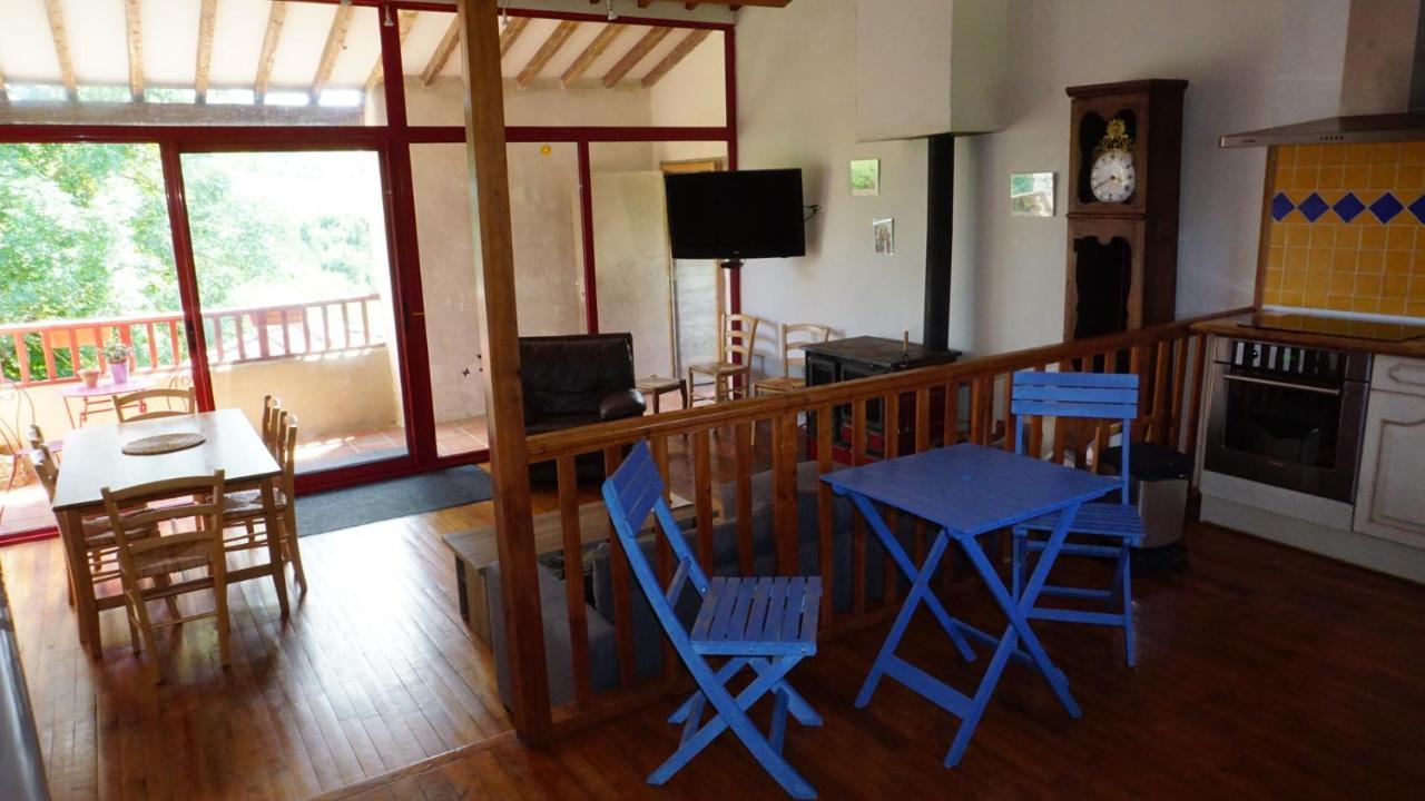 Terres De Barrejat Villa Cazals-des-Bayles Екстериор снимка
