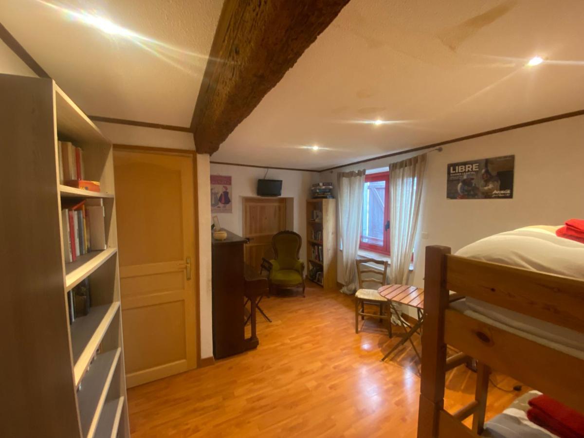 Terres De Barrejat Villa Cazals-des-Bayles Екстериор снимка